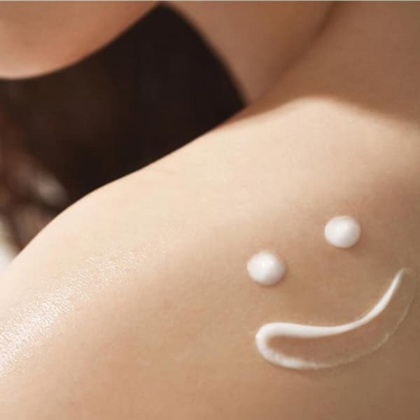 Sữa Dưỡng Thể Happy Bath Natural Body Milk No046, 400g Sữa Dưỡng Thể Happy Bath Natural Body Milk No046, 400g